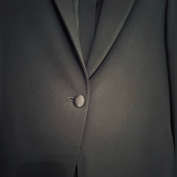 Theory single-button split-back blazer in black, size 4 - Picture 4 of 6